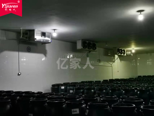 上海星星肠衣库房恒温用亿家人空气能加热系统