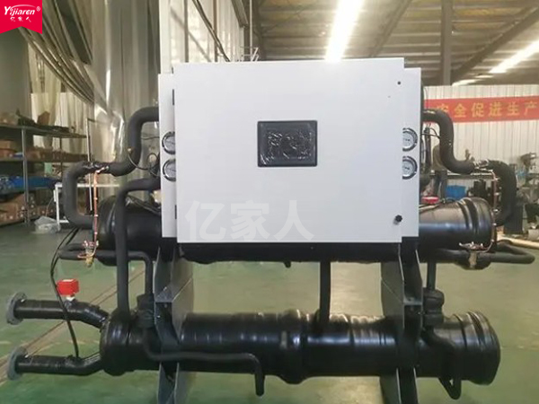 复叠式水源高温热泵一机两用满足饮料厂冷热水需求